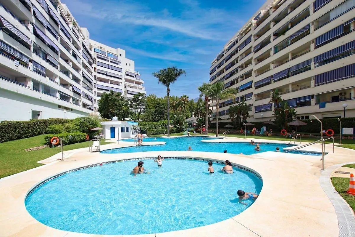 Luminoso Estudio En Marbella Centro Daire